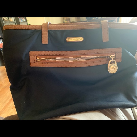 MK bag.one night only 40.00 bag - Picture 2 of 8